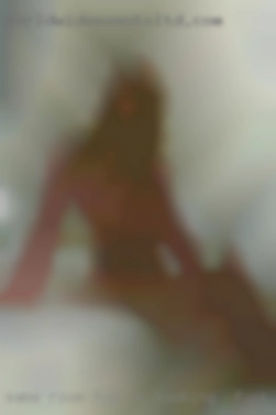Same room OK looking to fuck fun or full swap..
